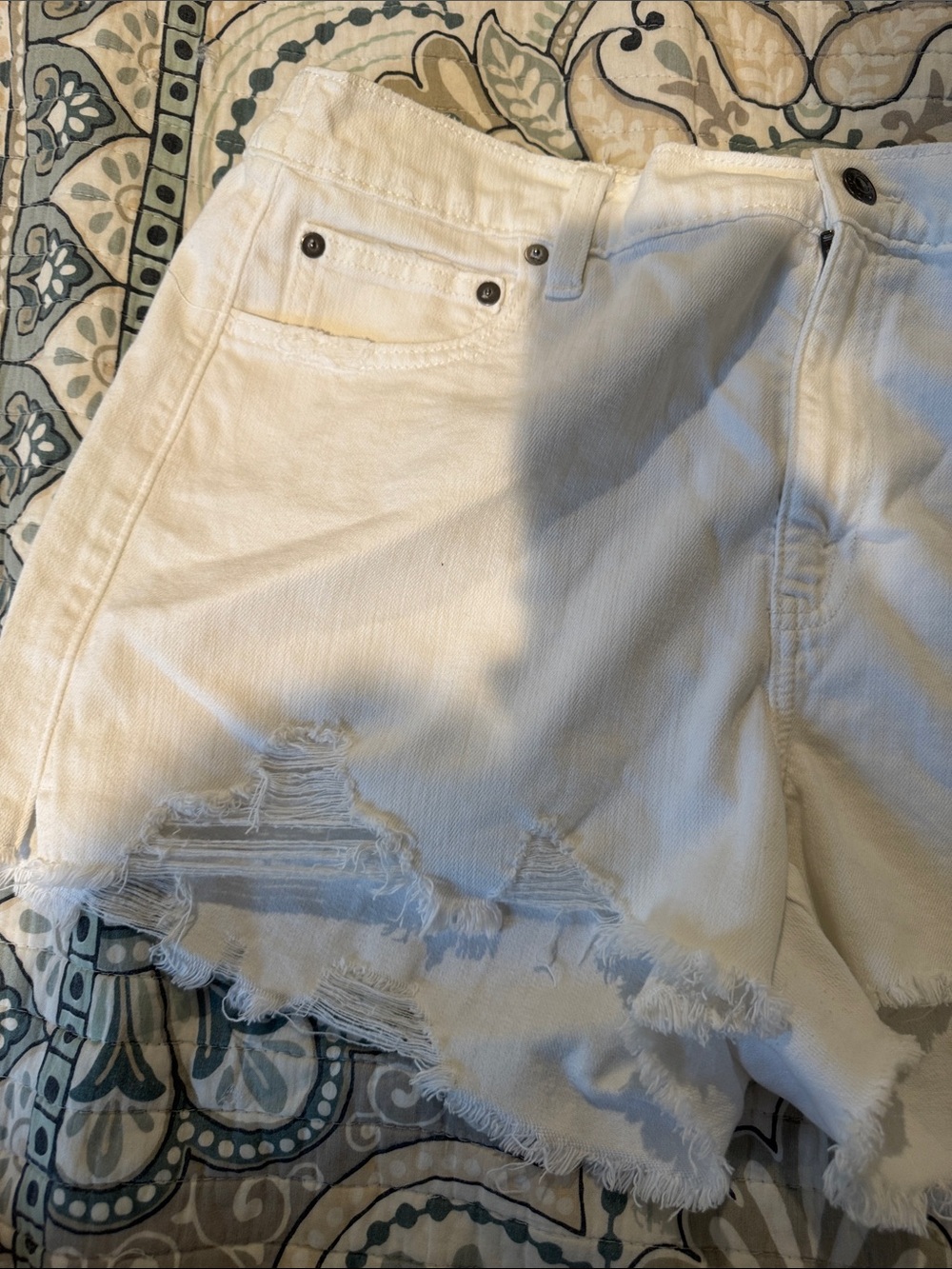 Aerie Distressed White Women's Denim Shorts - Picture 3 of 7